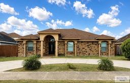 7396 Highland Pine St — VILLA LOS PINOS