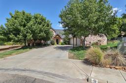 9 SANDHILLS Lane