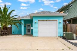 225 Port Lavaca Street — Port Street Cud