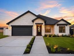 8047 N 49th Lane — Silverado Moon