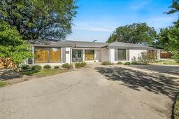 3532 SLEEPY HOLLOW Boulevard