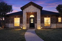 2917 Dustin Dr — Lee
