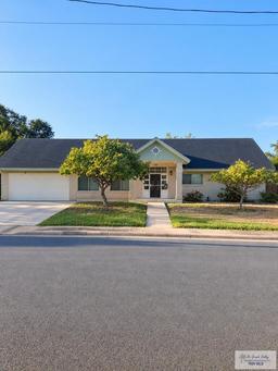 1125 Cypress — LAKEWOOD TERRACE