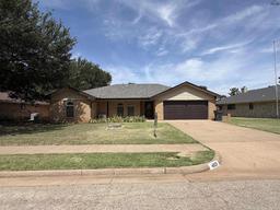 4808 Reginald Drive — Midwestern Farm