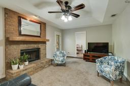 5522 Rhone Drive — Expressway Village