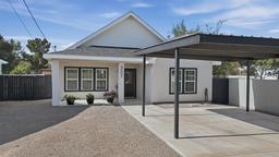 307 E Sanderson