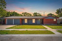 4222 Dody Street — Hamlin Place