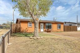 910 Howard Dr — Permian Estates