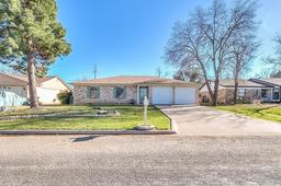 321 Kennedy Street — Belaire