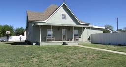 701 E 2nd St, Hereford, TX 79045