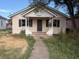 1502 S Lincoln