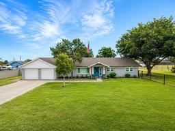 4407 Robin Lane — Melody Acres