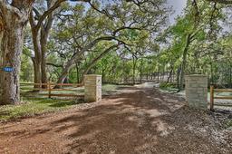1000 Kneip Road - Lot Listing, Round Top, TX, 78954