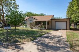 2204 Kimberly Lane — Sunnyside Heights