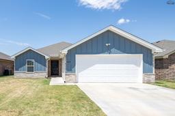 2328 Tinker Trail — Expressway Village