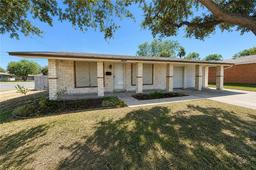 5829 Kerry Drive — Schanen Estates