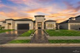 1708 S Queen Street — Brentwood Manor