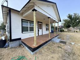 420 E 10th Street — Akin Heights