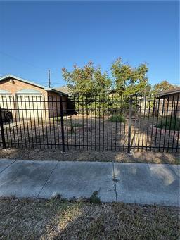 3414 Crest Lake Drive — Crestmont #4