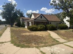 1427 S Park Street — Hyde Park