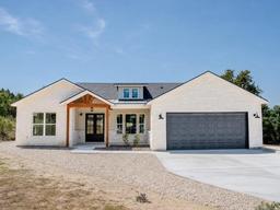 309 Vantage Circle — Vicksburg Village