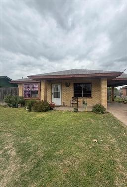 912 W 24th Street — Chaparral Heights