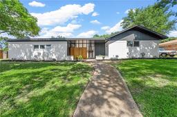 849 Wooded Crest Drive, Woodway, TX 76712