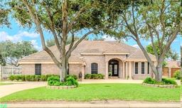2513 Kings Drive — Meadow Breeze