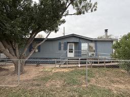 1909 N Alturas