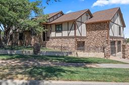 9 COUNTRY CLUB Drive