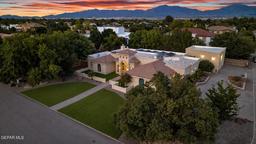 5504 WOODFIELD Drive — Emerald Valley Estates