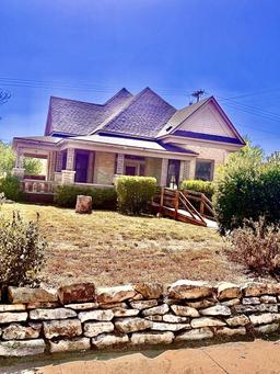 425 N Washington Street — Angelo Heights