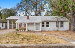 213 W Morse St — Basse