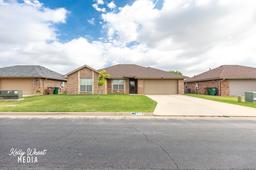5710 Willeke Drive — Preston Wood