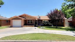 902 NW 11th St, Andrews, TX 79714
