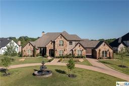 8798 Queens Ct, College Station, TX 77845