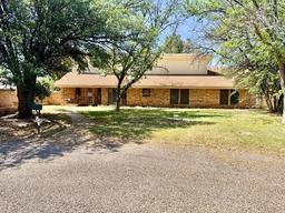 7 Versailles Circle — Country Club North