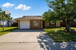 9016 Rainbow Dr — Lawndale