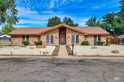 3210 Alta Vista Lane — Meadowcreek