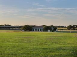 4900 E Goehmann Lane — Fredericksburg Addition