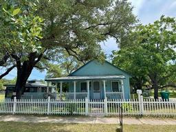 539 Goodnight — Aransas Pass