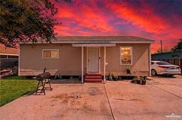 2708 Nannette Avenue — Laureles