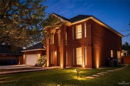 2808 Thunderbird Avenue — Madison Park
