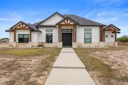 411 Silver-Spur Drive — Palmview