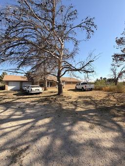 9612 W Swan Rd — Ocotillo Park