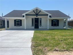 209 S Raul Longoria Road — Vela