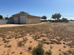 1304 Ave G, Seagraves, TX 79359