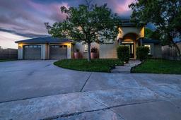 4104 ESCONDIDO Place