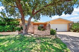 3716 Springdale — Springdale