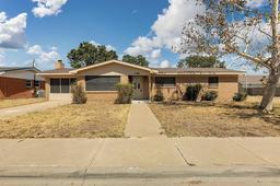 2102 Custer Ave — Crescent Park